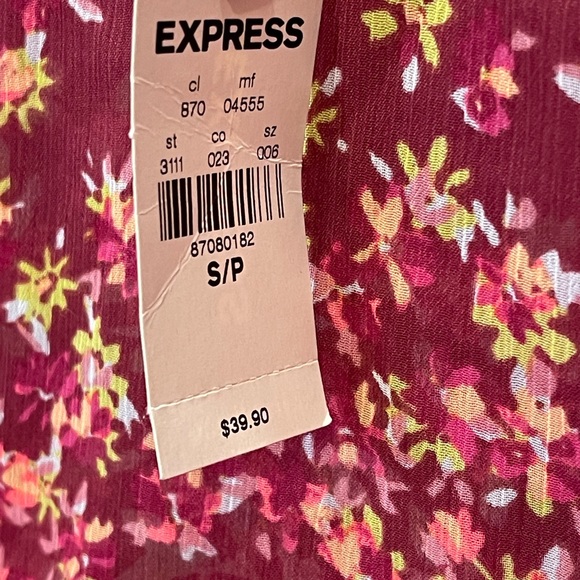 Express NWT Top $39.90 Spaghetti Strap Floral Layered Flowers Small Petite - Picture 2 of 7